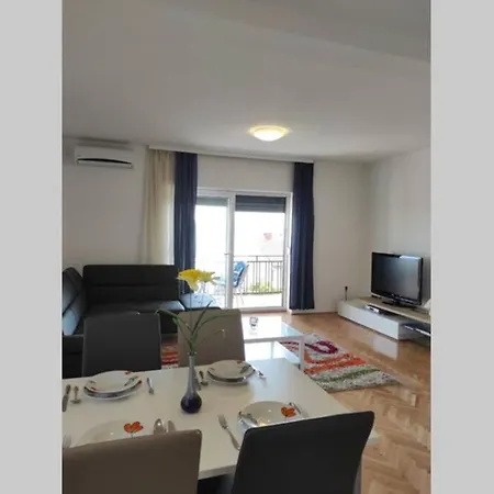 Apartment Prekrasan Dvosobni Apartman S Pogledom Na More 4+2 *