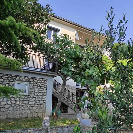 Prekrasan Dvosobni Apartman S Pogledom Na More 4+2 *